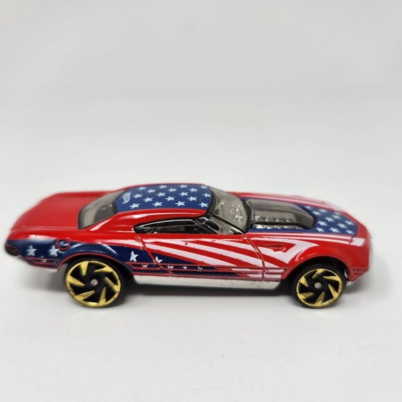 Hot Wheels Muscle Speeder Red & Blue Stars & Stripes Die-Cast - Picture 1 of 7